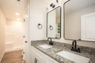 1047 W Holly Hill Rd, Thomasville, NC 27360 - Photo 10