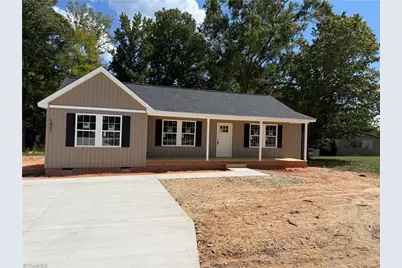 1047 W Holly Hill Road, Thomasville, NC 27360 - Photo 1