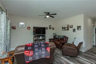 196 8th Ave, New London, NC 28127 - Photo 6