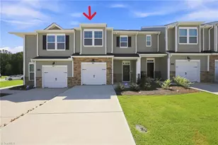 1262 Evelynnview Ln, Kernersville, NC 27284 - Photo 1