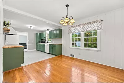 1407 Bolton Street, Winston-Salem, NC 27103 - Photo 10