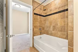 201 Elm St, Greensboro, NC 27401 - Photo 12