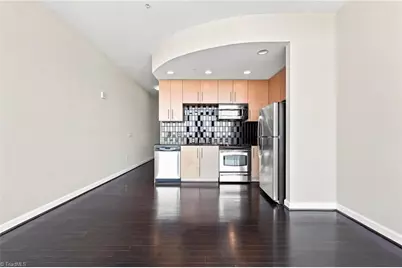 201 Elm Street #802, Greensboro, NC 27401 - Photo 18
