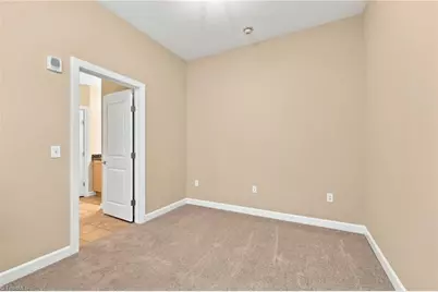 201 Elm Street #802, Greensboro, NC 27401 - Photo 6