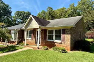 1712 Beaucrest Ave, High Point, NC 27265 - Photo 2