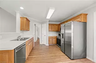 1333 Beaufort Dr, Graham, NC 27253 - Photo 4