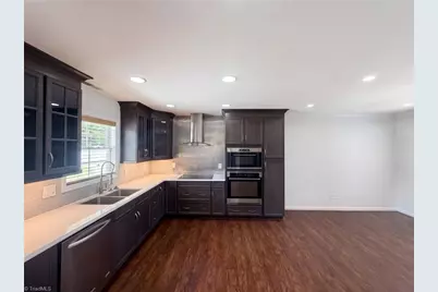 2 Cabot Court, Greensboro, NC 27407 - Photo 2