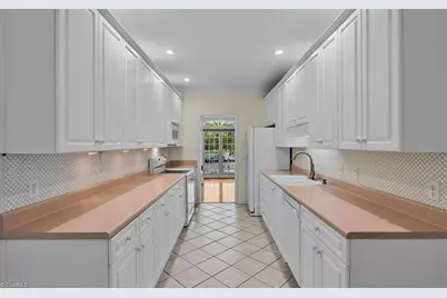 2729 Red Run Court, High Point, NC 27265 - Photo 10