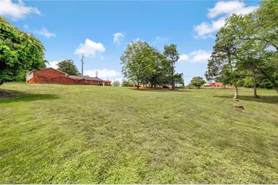 7549 Sunnyvale Drive, High Point, NC 27265 - Photo 36