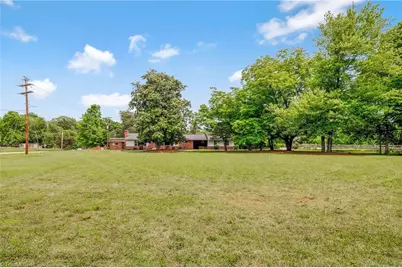 7549 Sunnyvale Drive, High Point, NC 27265 - Photo 30
