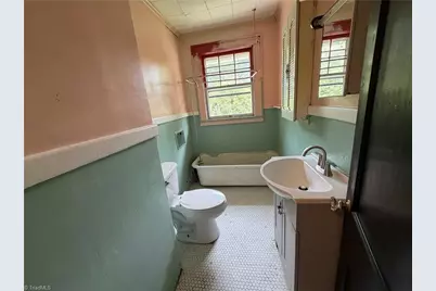 7 Park Boulevard, Winston-Salem, NC 27127 - Photo 16
