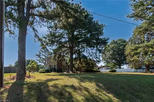 3414 Edgefield Rd, Greensboro, NC 27409 - Photo 42