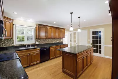 3414 Edgefield Road, Greensboro, NC 27409 - Photo 4