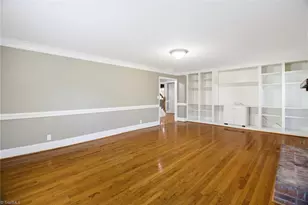 3414 Edgefield Rd, Greensboro, NC 27409 - Photo 10