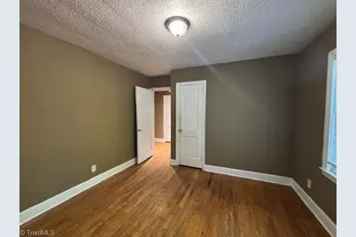 1010 Logan Street, Greensboro, NC 27406 - Photo 4