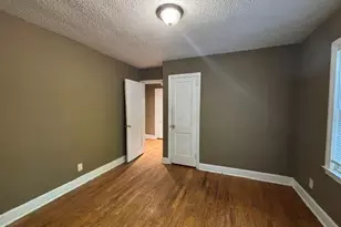 1010 Logan St, Greensboro, NC 27406 - Photo 4