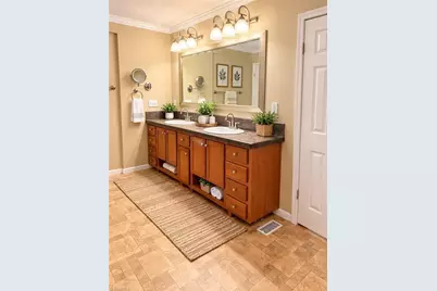 2005 Circleview Drive, Greensboro, NC 27406 - Photo 18