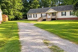 2005 Circleview Dr, Greensboro, NC 27406 - Photo 2
