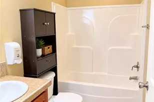 2005 Circleview Dr, Greensboro, NC 27406 - Photo 12