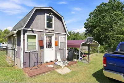 812 Oak Street, Reidsville, NC 27320 - Photo 32