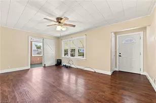 812 Oak St, Reidsville, NC 27320 - Photo 10