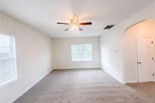 2722 Quail Oaks Dr, Greensboro, NC 27405 - Photo 6