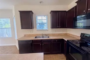 2722 Quail Oaks Dr, Greensboro, NC 27405 - Photo 8