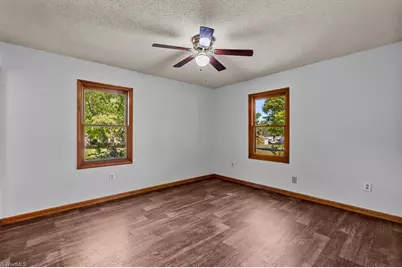 522 Raleigh Avenue, Liberty, NC 27298 - Photo 16