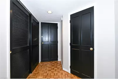 1101 N Elm Street #903, Greensboro, NC 27401 - Photo 10
