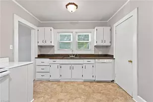 1117 Northwood St, Greensboro, NC 27408 - Photo 10