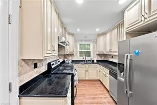 5008 Kenview St, Greensboro, NC 27410 - Photo 6