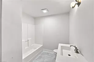 5008 Kenview St, Greensboro, NC 27410 - Photo 14