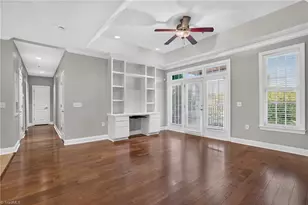 238 E Lewis St, Greensboro, NC 27406 - Photo 16