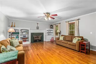 1709 Beechwood Rd, Yadkinville, NC 27055 - Photo 8