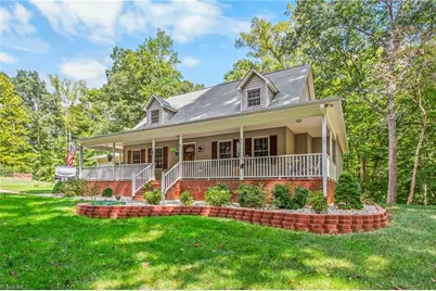 1709 Beechwood Road, Yadkinville, NC 27055 - Photo 4
