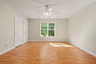1622 Hawkcrest Ln, Winston-Salem, NC 27127 - Photo 10