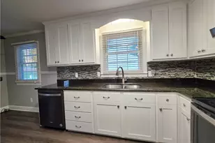 127 Miller St, Mount Airy, NC 27030 - Photo 18