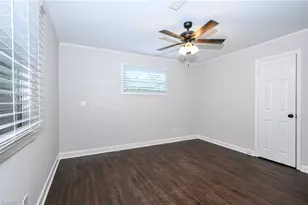 3917 W Friendly Ave, Greensboro, NC 27410 - Photo 30