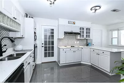 3917 W Friendly Avenue, Greensboro, NC 27410 - Photo 14