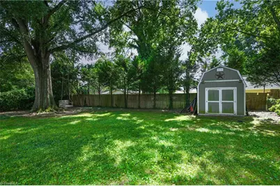 3917 W Friendly Avenue, Greensboro, NC 27410 - Photo 44