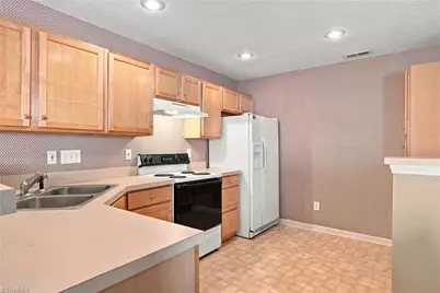 5038 Bartholomews Lane, Greensboro, NC 27407 - Photo 12