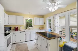 2522 Cottage Pl, Greensboro, NC 27455 - Photo 10