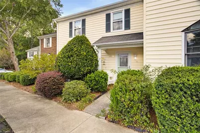 2522 Cottage Place, Greensboro, NC 27455 - Photo 2