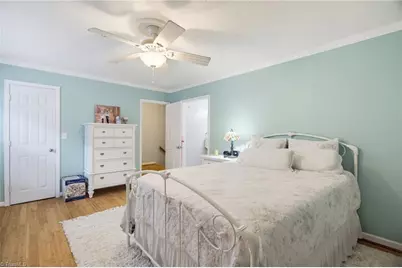 2522 Cottage Place, Greensboro, NC 27455 - Photo 16