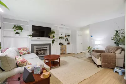 2522 Cottage Place, Greensboro, NC 27455 - Photo 6