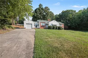 365 North Rd, Thomasville, NC 27360 - Photo 12
