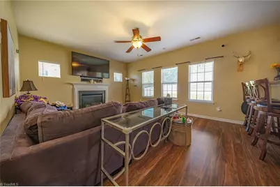 6415 Hedgewood Lane, High Point, NC 27265 - Photo 12