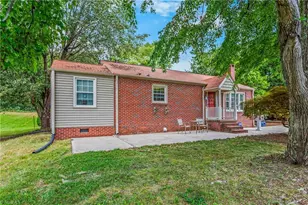 4733 Eastwin Dr, Winston-Salem, NC 27104 - Photo 2