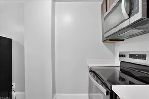 130 Tate St, Greensboro, NC 27403 - Photo 14