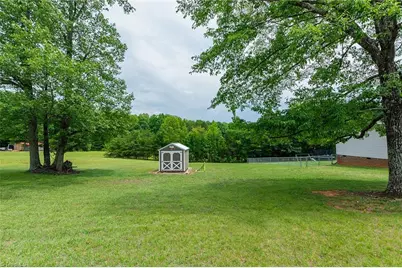 220 Bluejay Road, Reidsville, NC 27320 - Photo 4